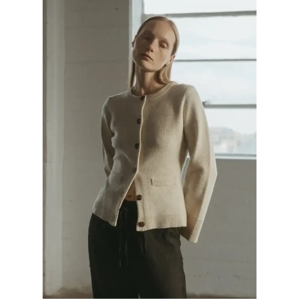 Mod Ref The Tyler Cardigan in Cream - Picture 2 of 6